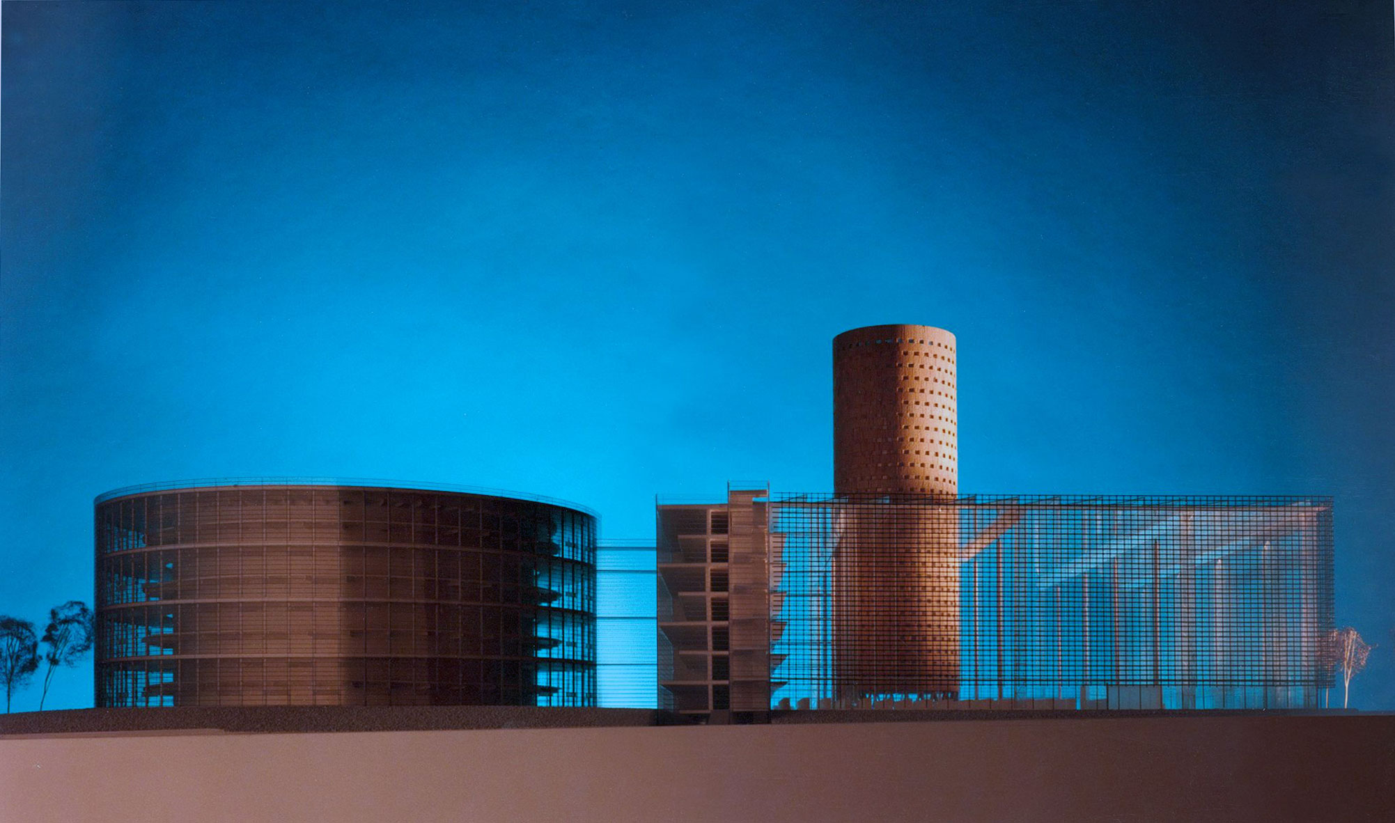 This is caption 1 <a href='#link'>Even with links!</a>