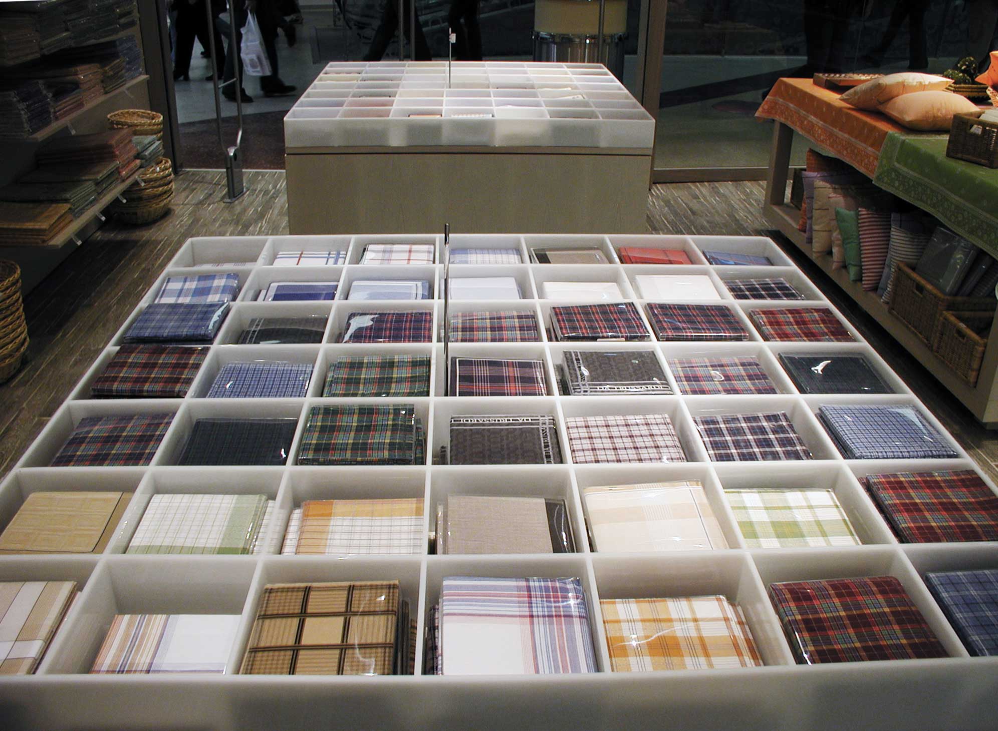 This is caption 1 <a href='#link'>Even with links!</a>