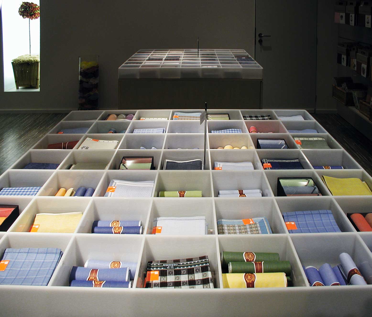 This is caption 1 <a href='#link'>Even with links!</a>