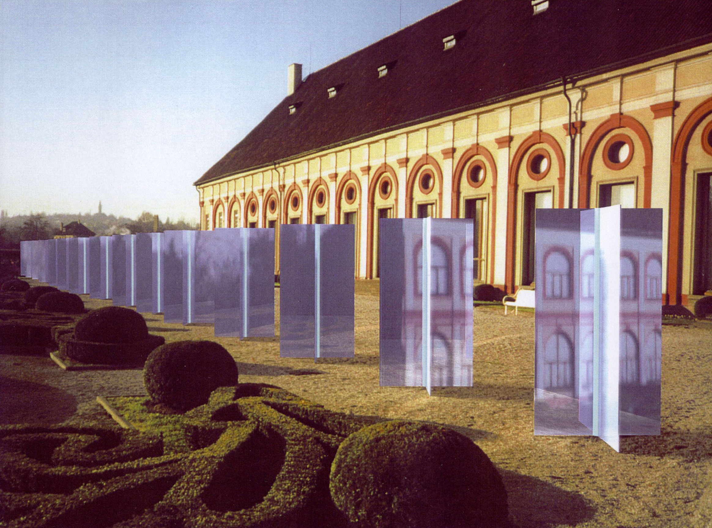 This is caption 1 <a href='#link'>Even with links!</a>