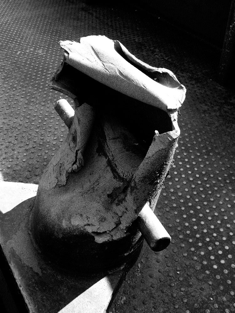 This is caption 1 <a href='#link'>Even with links!</a>